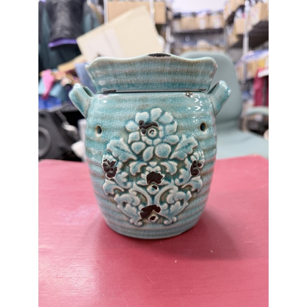 Scentsy Rustic Bloom Turquoise Wax Warmer Retired with Bulb Farmhouse Cottage